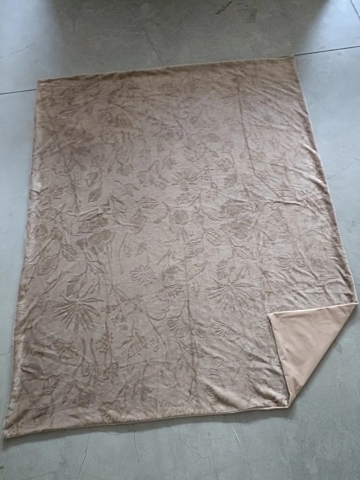 Solid Textured Double-Layer Blanket by Mengxin Home Textile