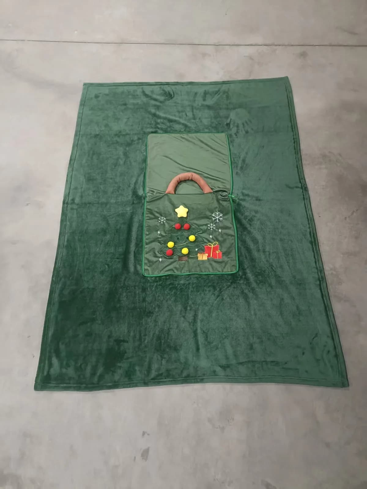 梦馨家纺法兰绒手拎包
